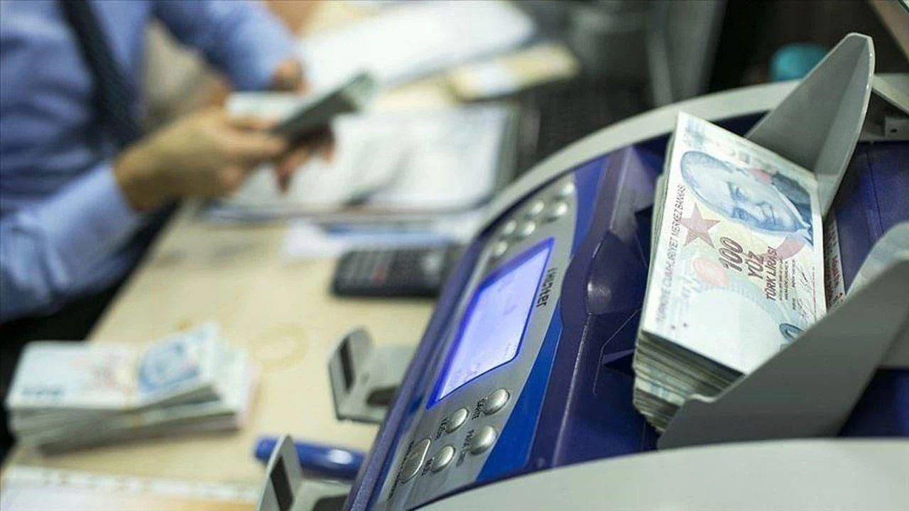 Bankalar Baslatti Kredide Yeni Sinirlama