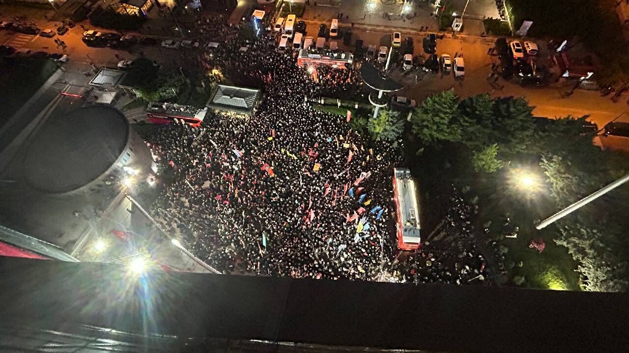 Chp Genel Baskani Ozgur Ozel Chp Genel Merkezi Nden Halka Seslenecek-1