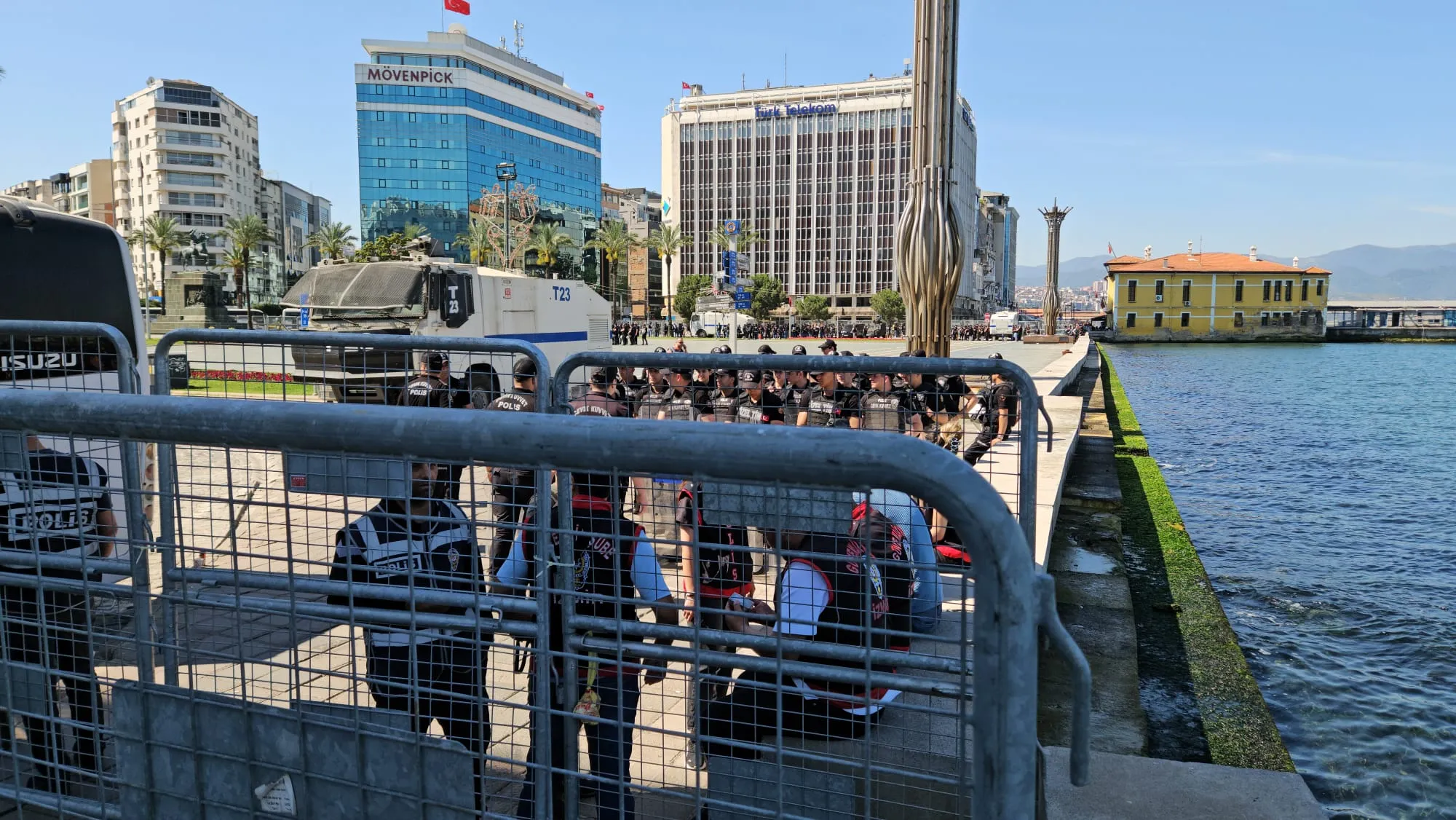 Cumhuriyet Meydanı1