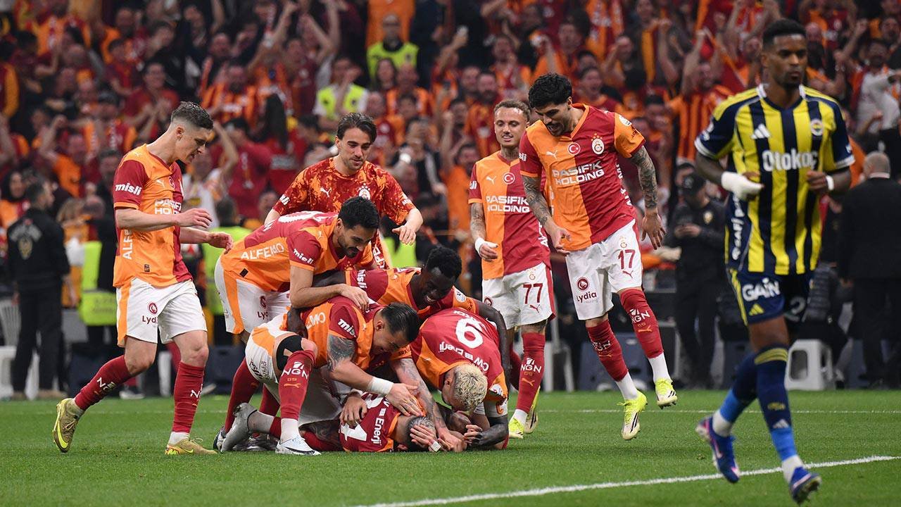 Galatasaray In Sampiyonluk Sinavinda Muhtemel Ilk 11 Ler