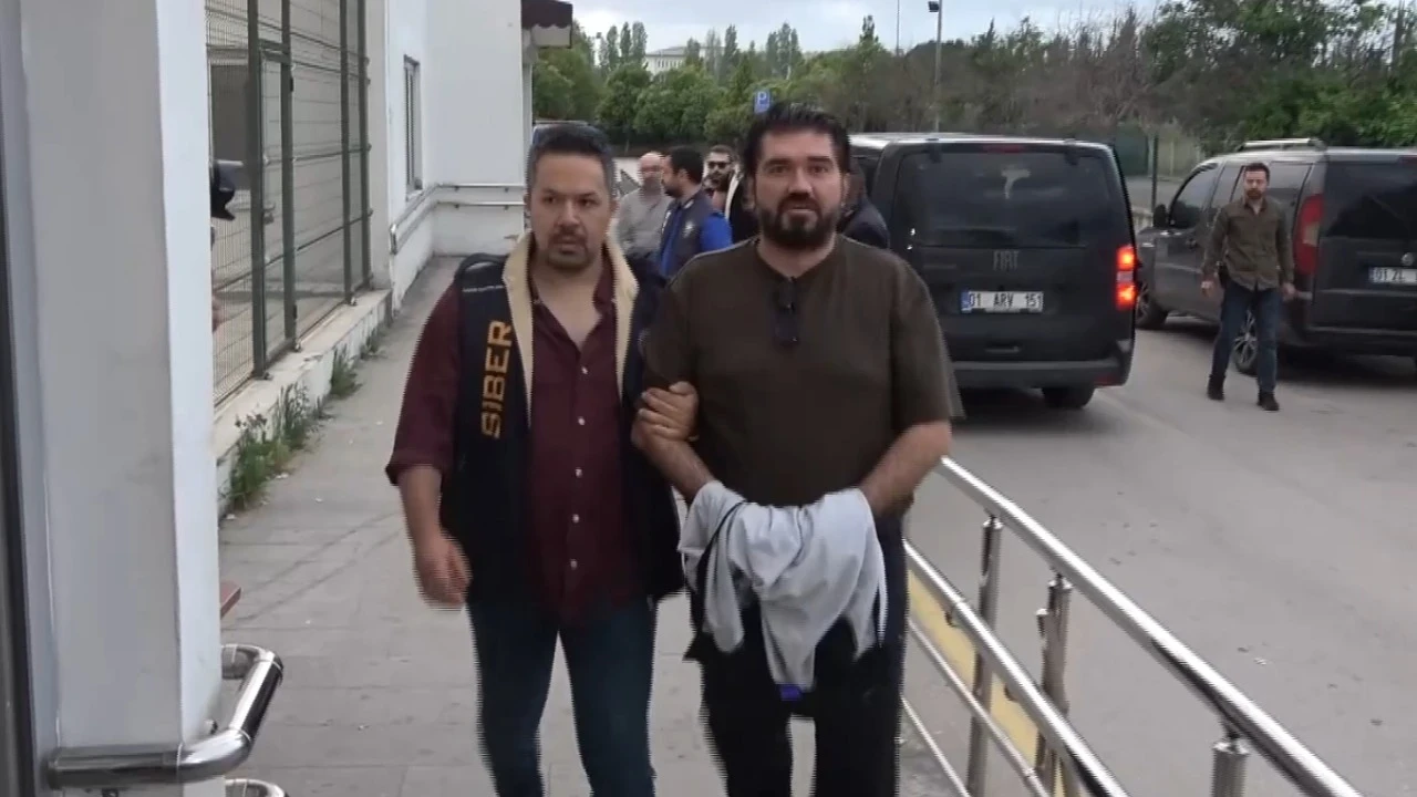 Gozaltina Alinan Rasim Ozan Kutahyali Bir Yanlis Anlasilma Var Nh2A