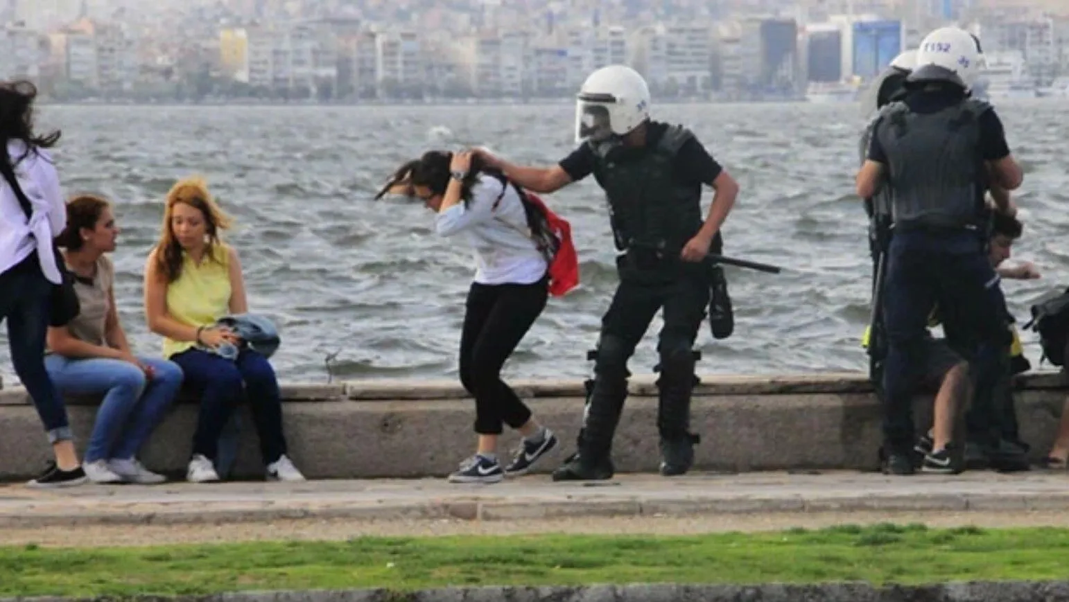 Izmir 103