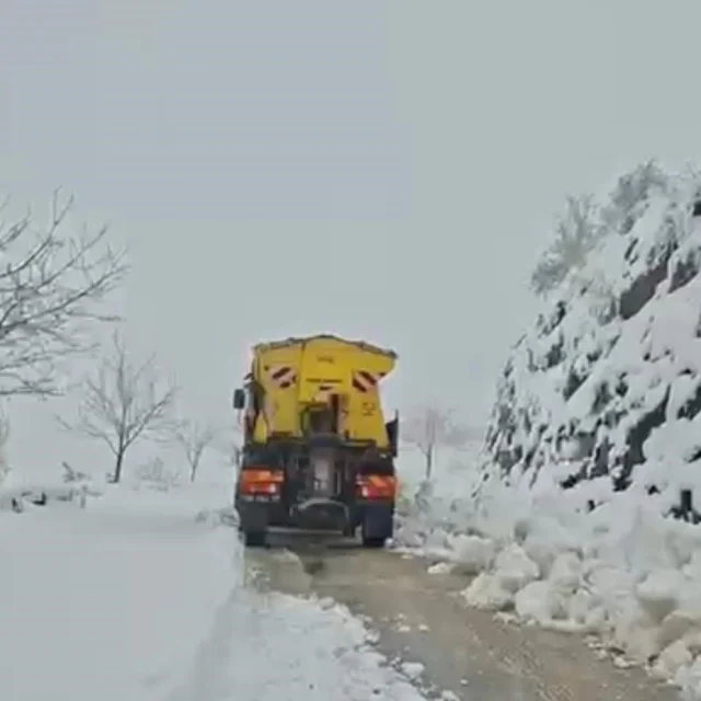 Izmirde Mayista Kar Manzarasi 19802375 4137 2 M