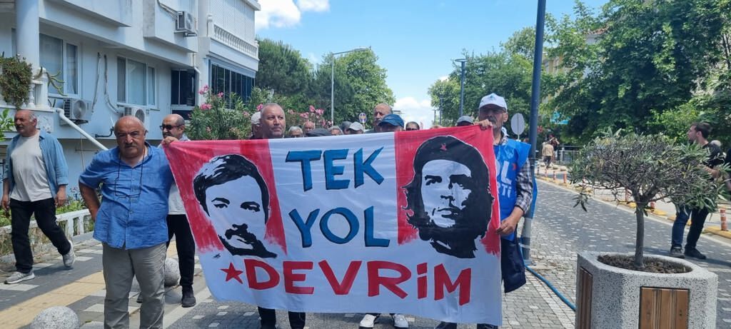 Sol Parti Balikesirde Yurudu Bir Yumruk Gibi Direnecegiz