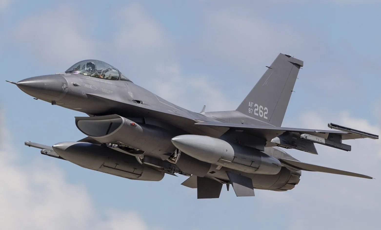 F 16 Fighter Jet