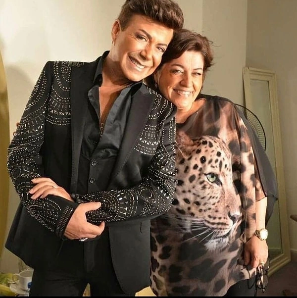 Fatih Urekin Ablalari Sessizligini 8Yot
