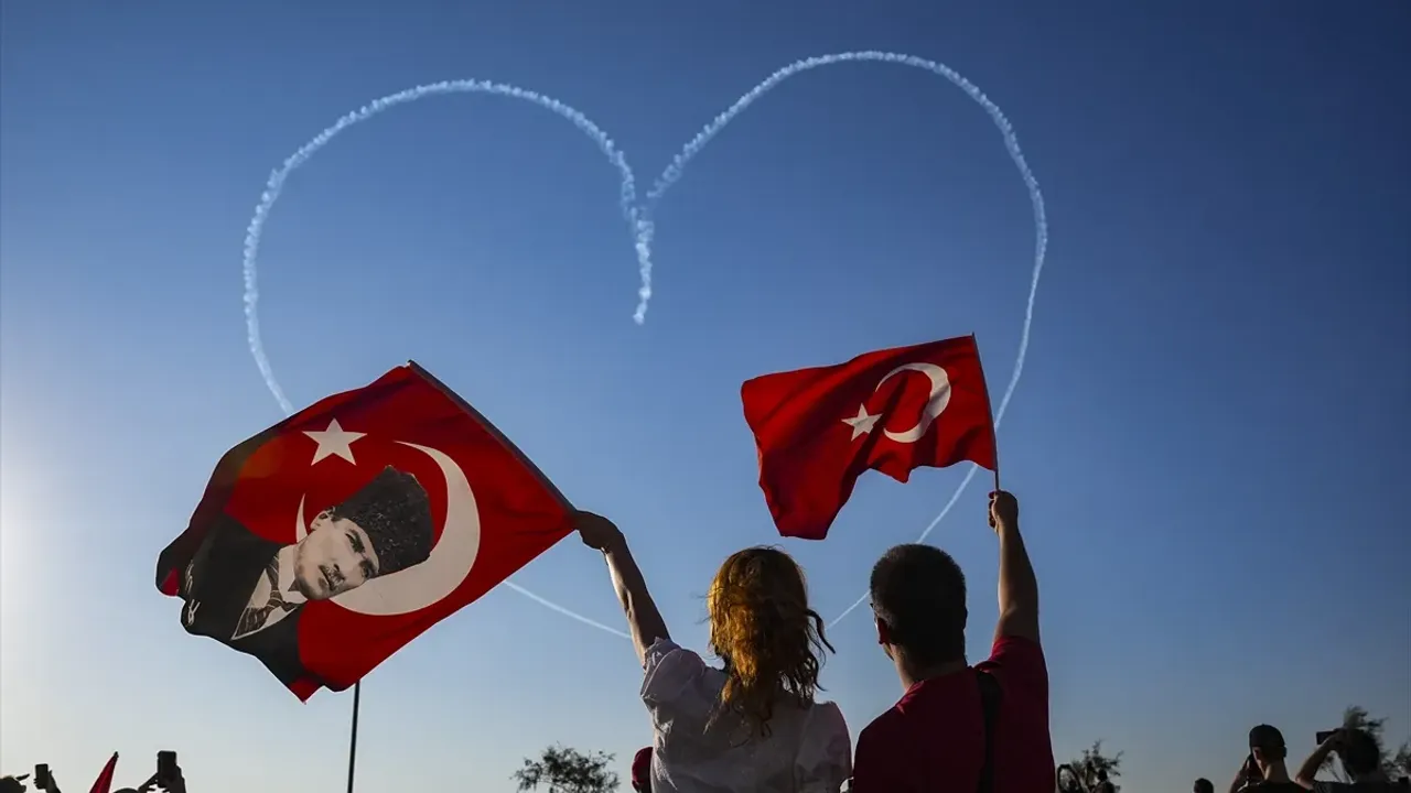 Izmir 9 Eylul Turk Yildizlari Soloturk 5