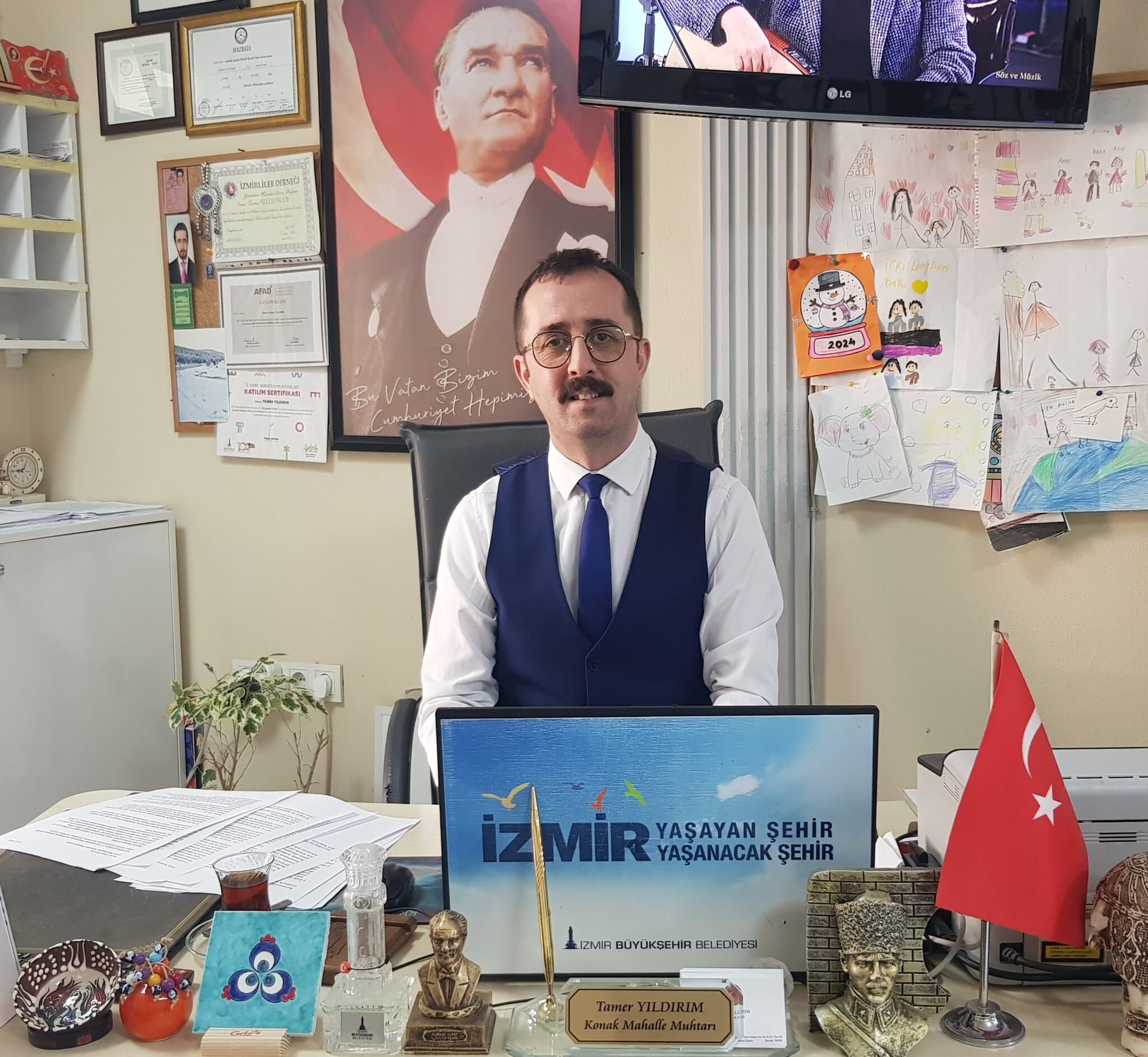 Kemeralti Muhtari Tamer Yildirim.