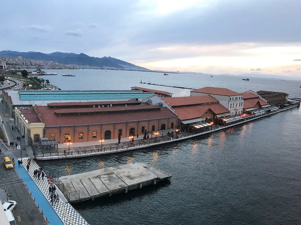 Konak Pier 0333632223