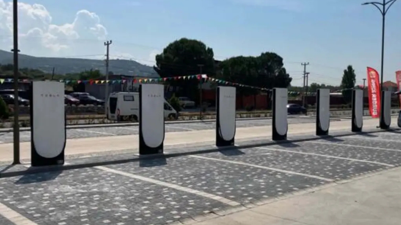 Tesla Şarj İstasyonu Novada Avm