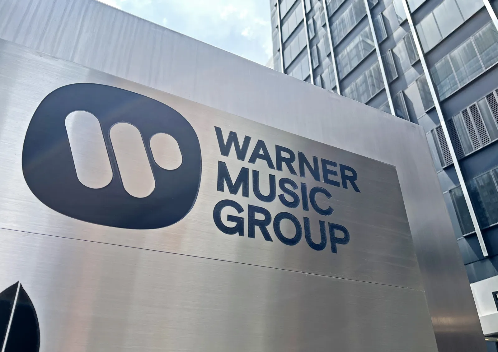 Warner Plak Şirketi