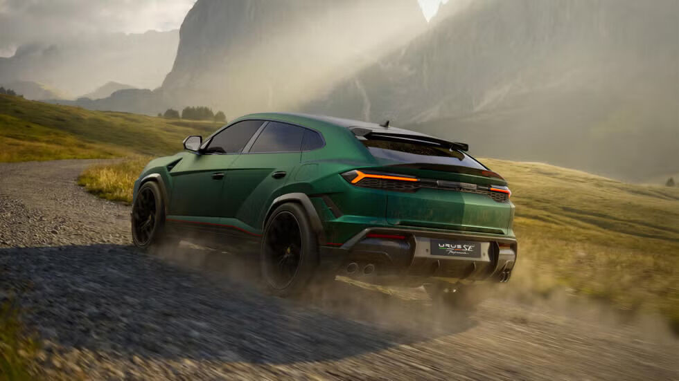 2027 Lamborghini Urus Se Yeşil