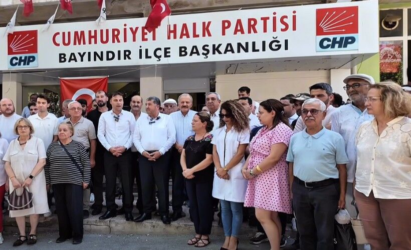 Bayindirda Hareketli Anlar Baskanlar C H P Kapisi Kilitleyip Y E N I Parti Kapisini Acti 395017 News Big