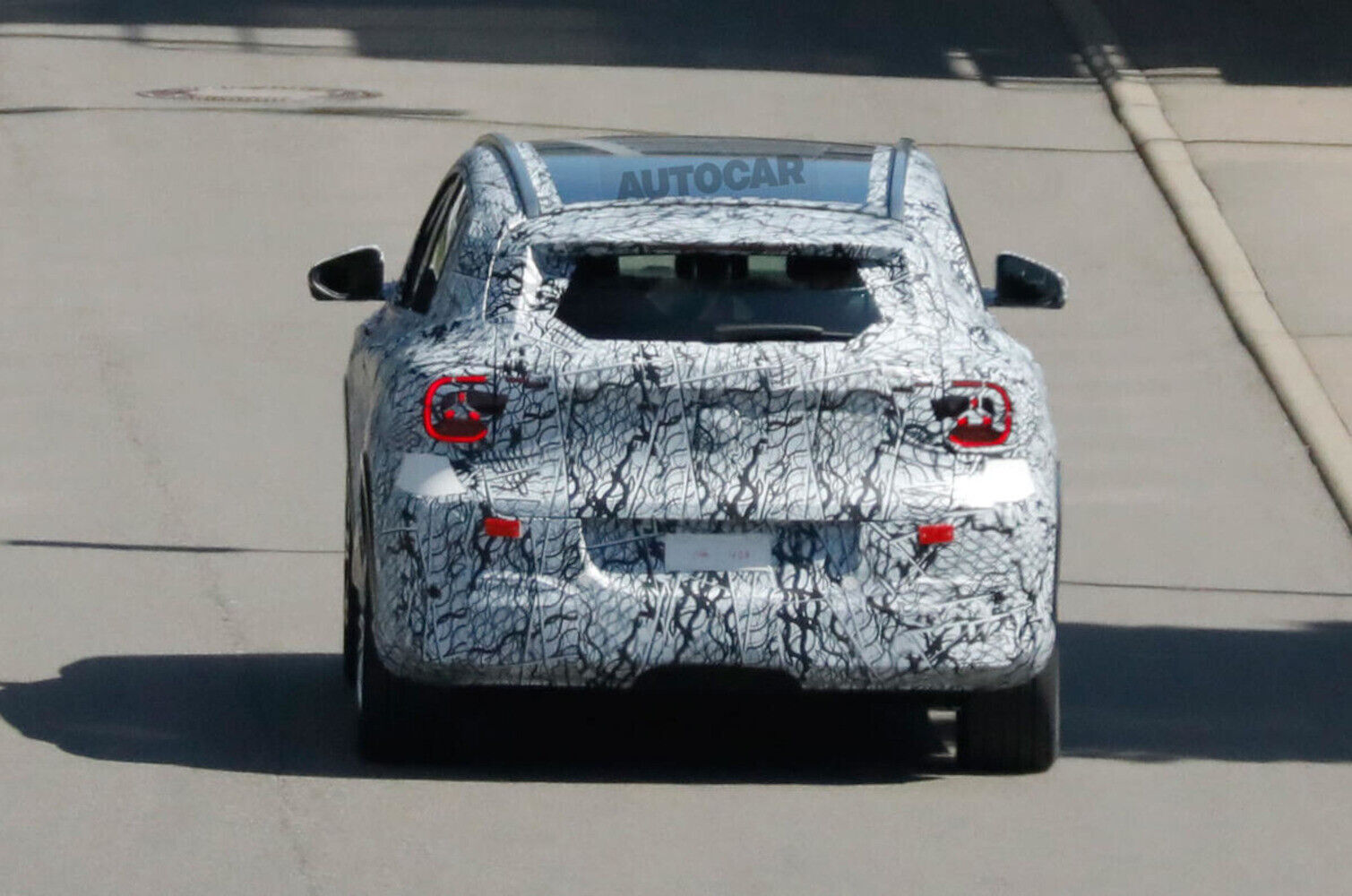 Csm Mercedes Benz New Gla Ev Testing Rear 3C8E54C411