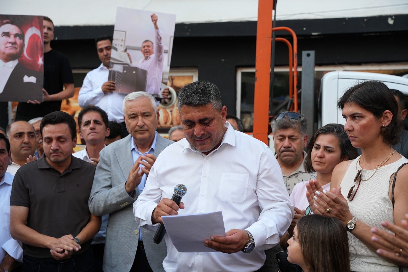 İlçe Başkani Yilmaz Göz Yaşlari İle Veda Etti̇ (6)