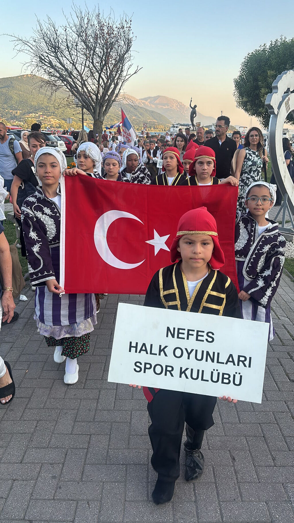 Nefes Halk Oyunlari Minikleri 04