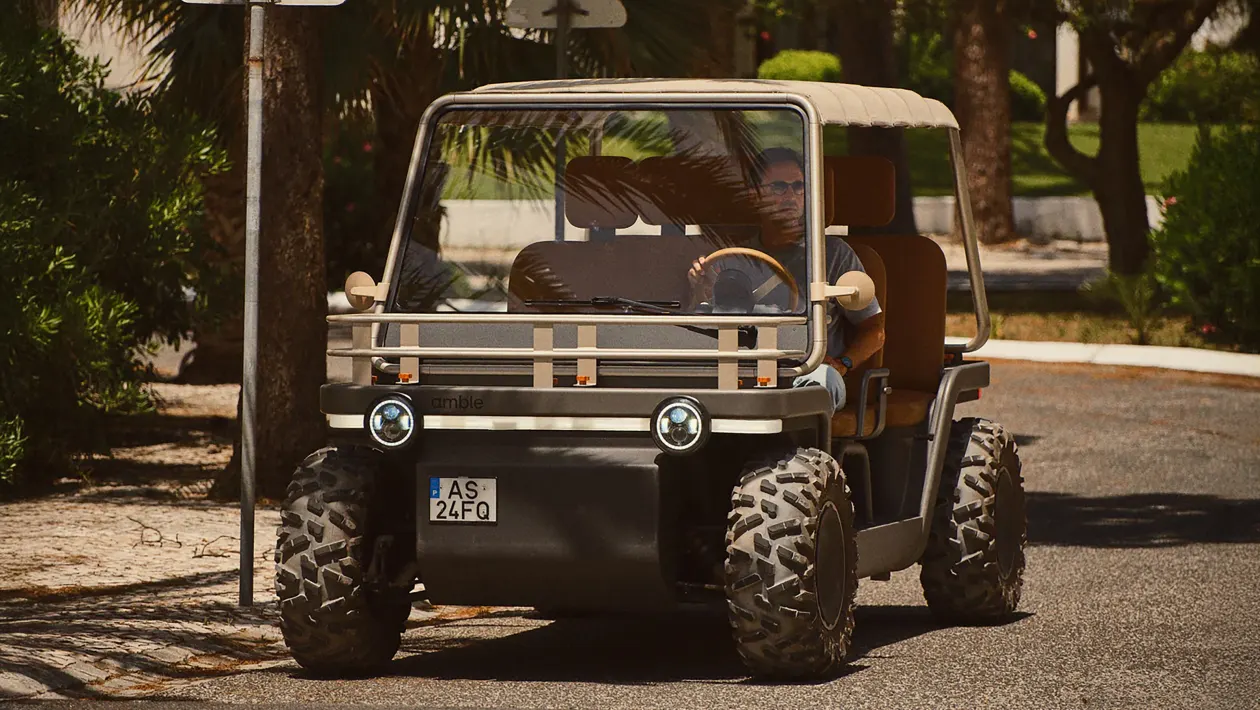 New Amble One Electric Buggy Front 3 4 Qkteuq