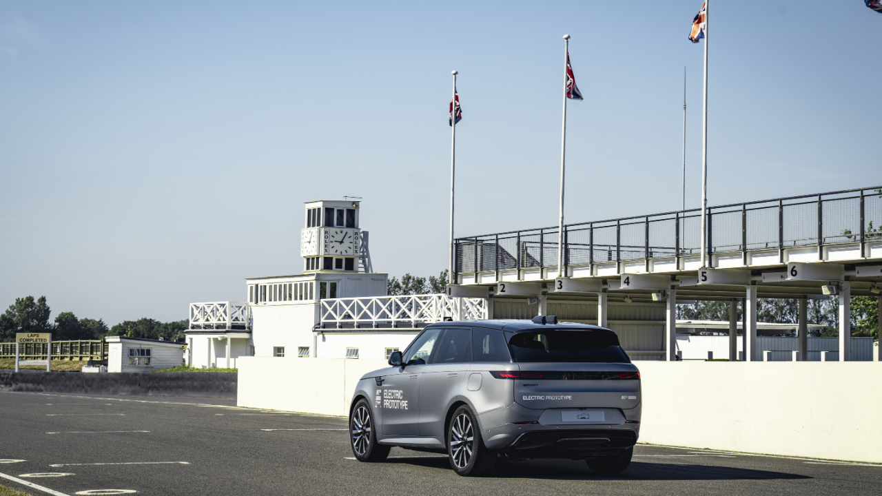 Range Rover Ev (3)