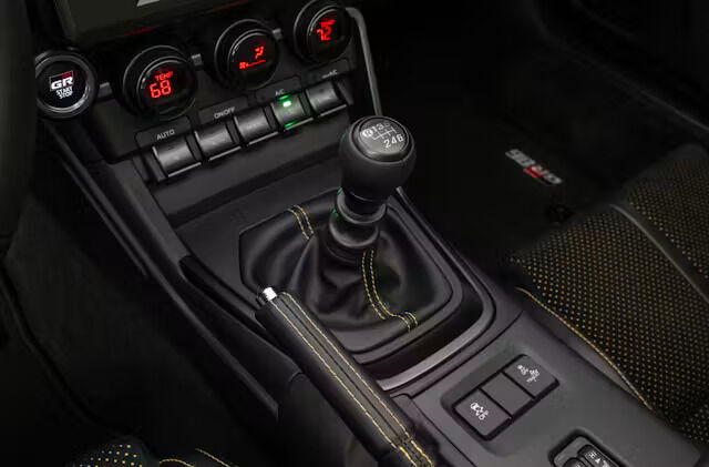 2026 Toyota G R86 Yuzu 014 Scaled 1