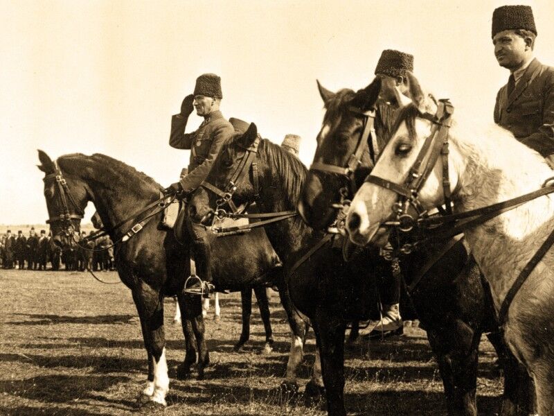 Atatürk Cephede