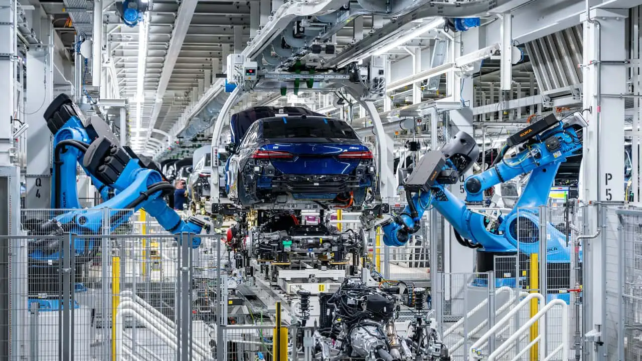 Bmw 2 Milyon Elektrikli Satışa Ulaştı (5)
