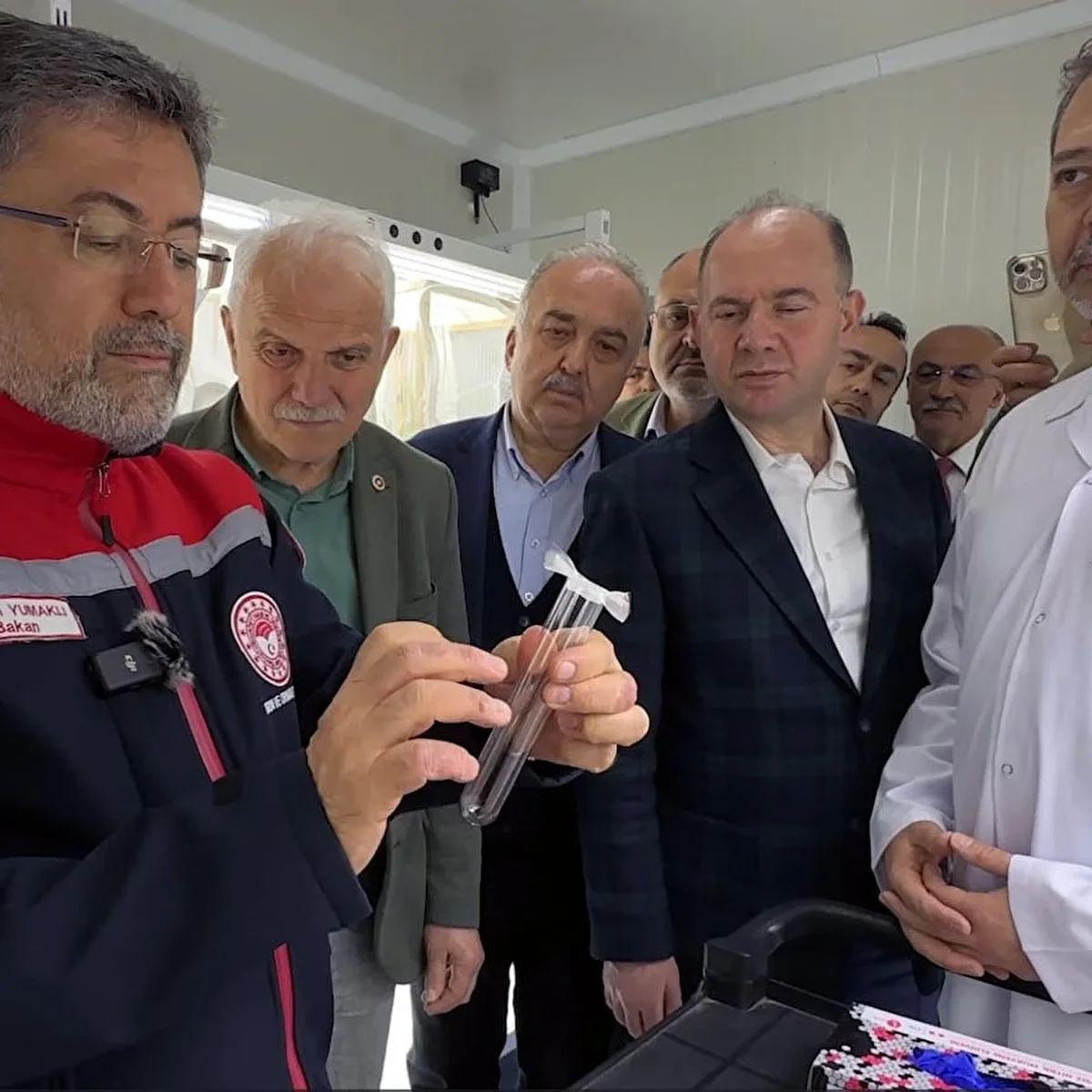 D42Cddac Bakan Yumakli Acikladi Kahverengi Kokarcaya Karsi 1 Milyon 650 Bin Samuray Arisi