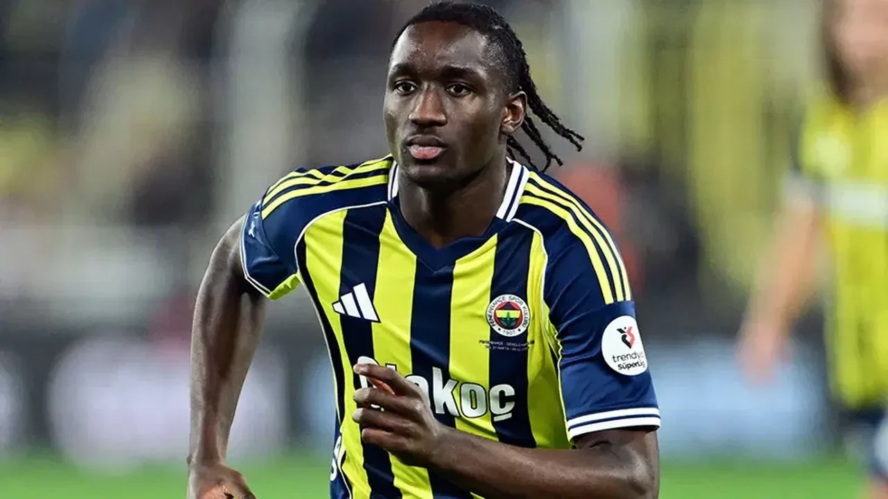Fenerbahcede Yaprak Dokumu Lukaku Geldi Yildiz Isim Gidiyor 3353391 202608141342 1