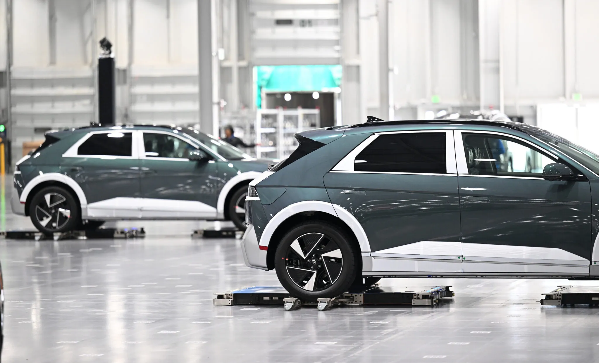 Hyundai Parking Robots 811 1 2048X1242 1