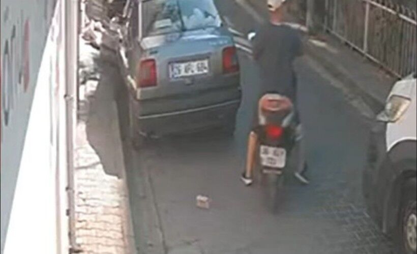 Izmir De Film Gibi Olay Otomobile Binerken Dusurdugu 100 Bin T L Yi Alip Kacti 397888 News Big