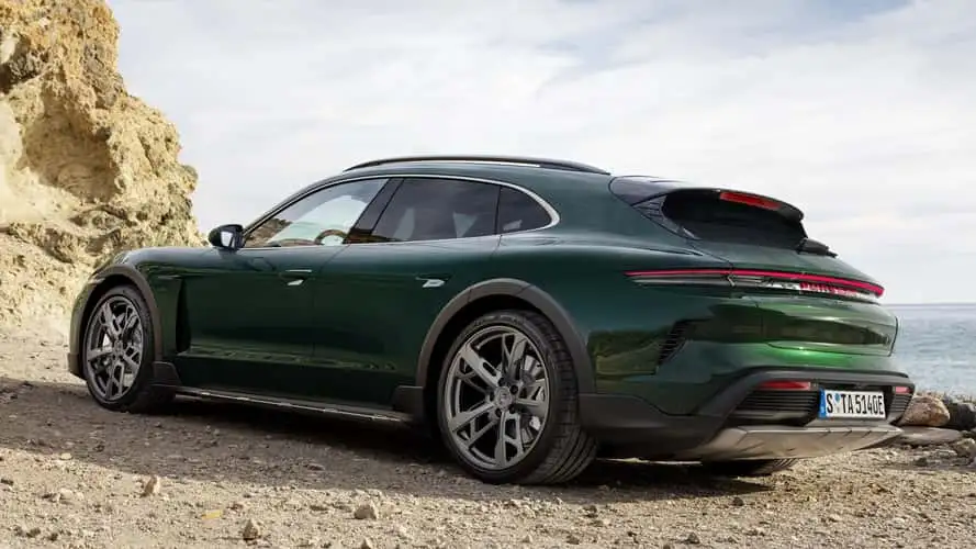 Porsche Taycan Cross Turismo