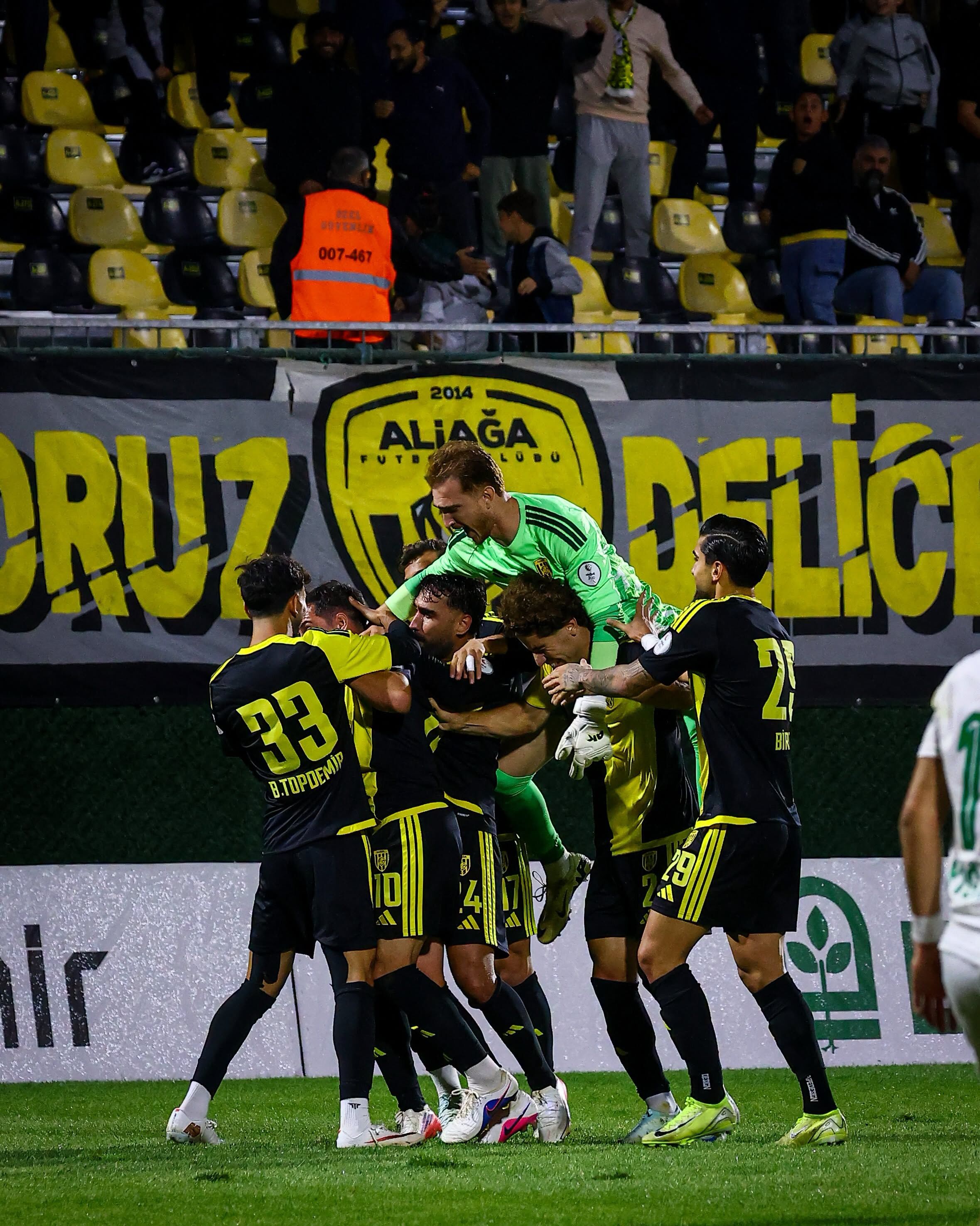 Aliağa FK'da son dakika coşkusu