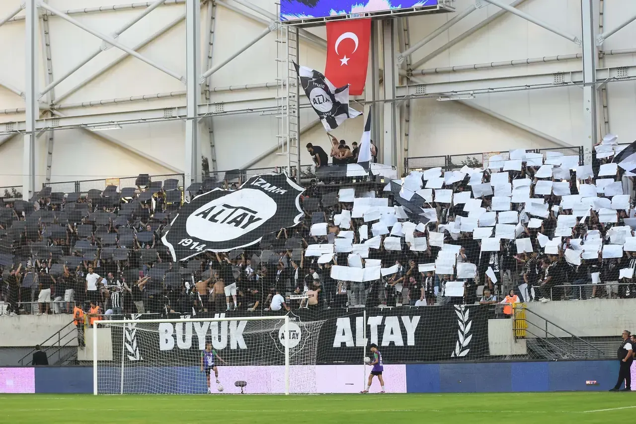 Altay’dan tarihi kupalı mesaj: Büyük Altay tribün desteği bekliyor