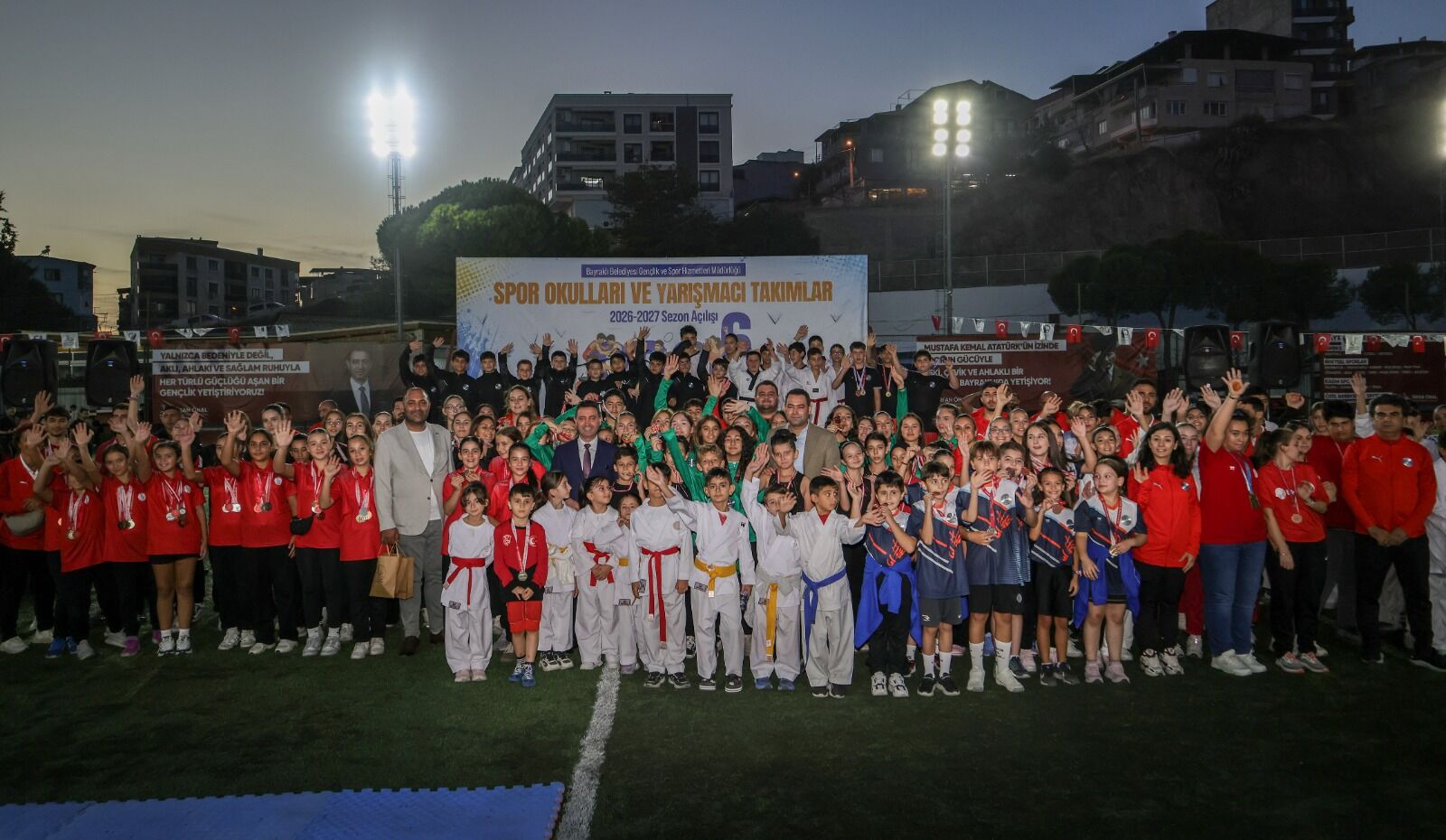 Bayraklı’da spor sezonu coşkuyla başladı