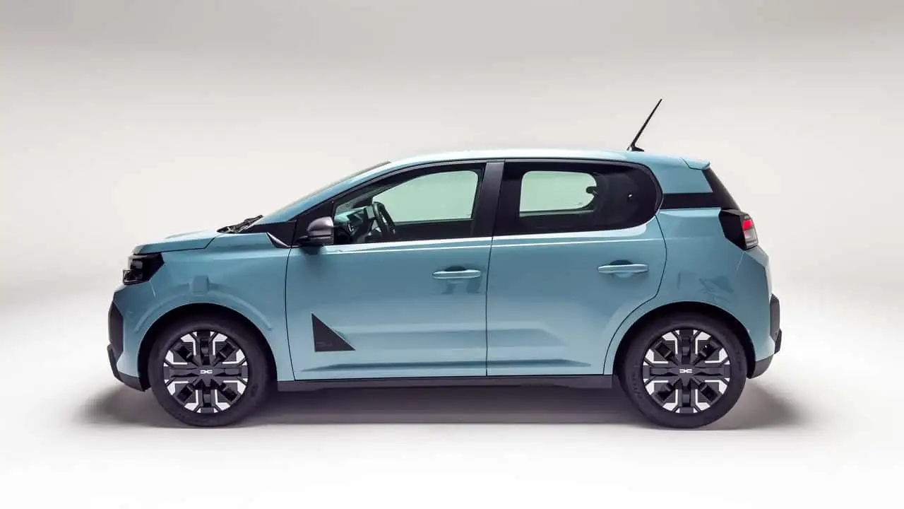 Dacia Spring 2027 Launch Paris (7)