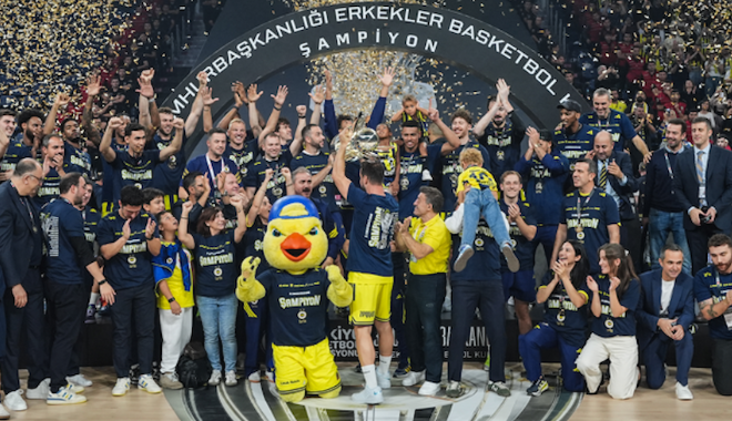 Fenerbahçe kupayı kaptı