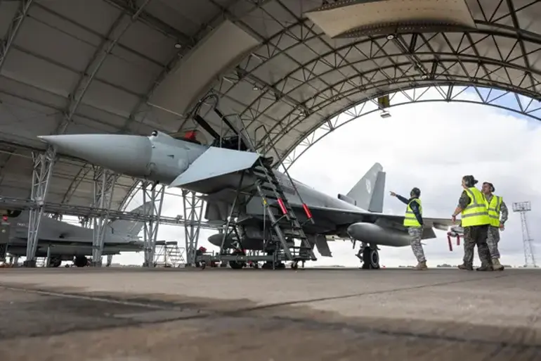 Eurofighter Typhoon Savaş Uçağı (1)