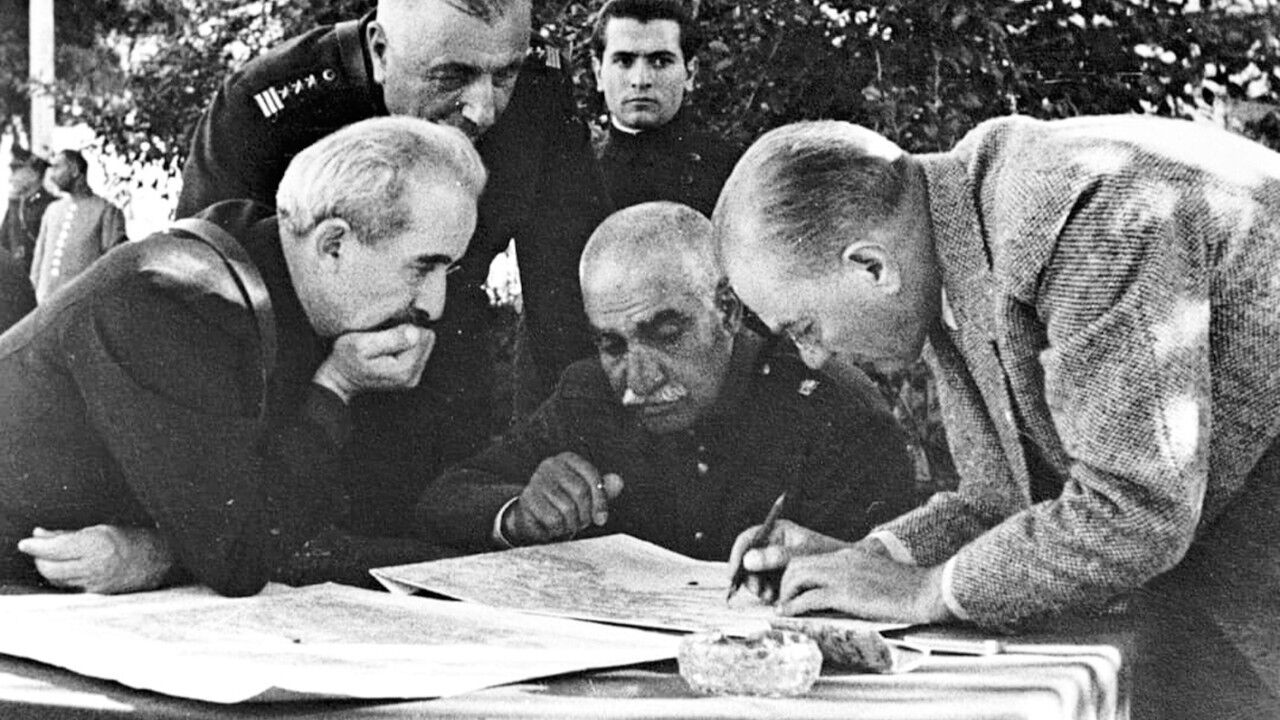 Fahrettin Altayin Torunu Dr Hasan Insel Bascavus Pasanin Silahlarina Selam Durdu Fahrettin Altay Kimdir Onlo