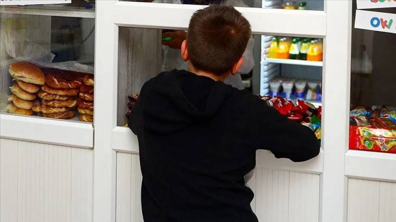 Okullarda yeni dönem: Kantin fiyatları cep yakacak