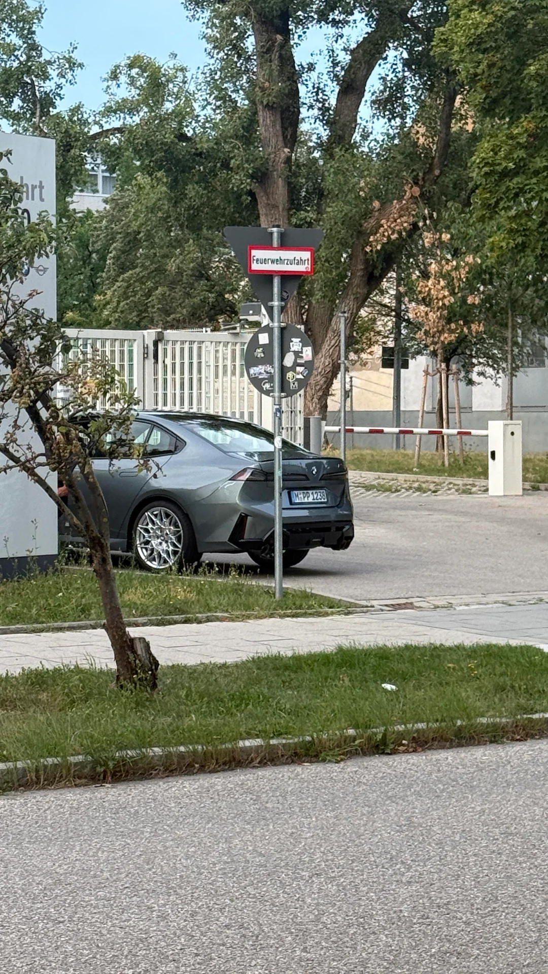 Neuer M350 V0 Koegqh4B2Aph1