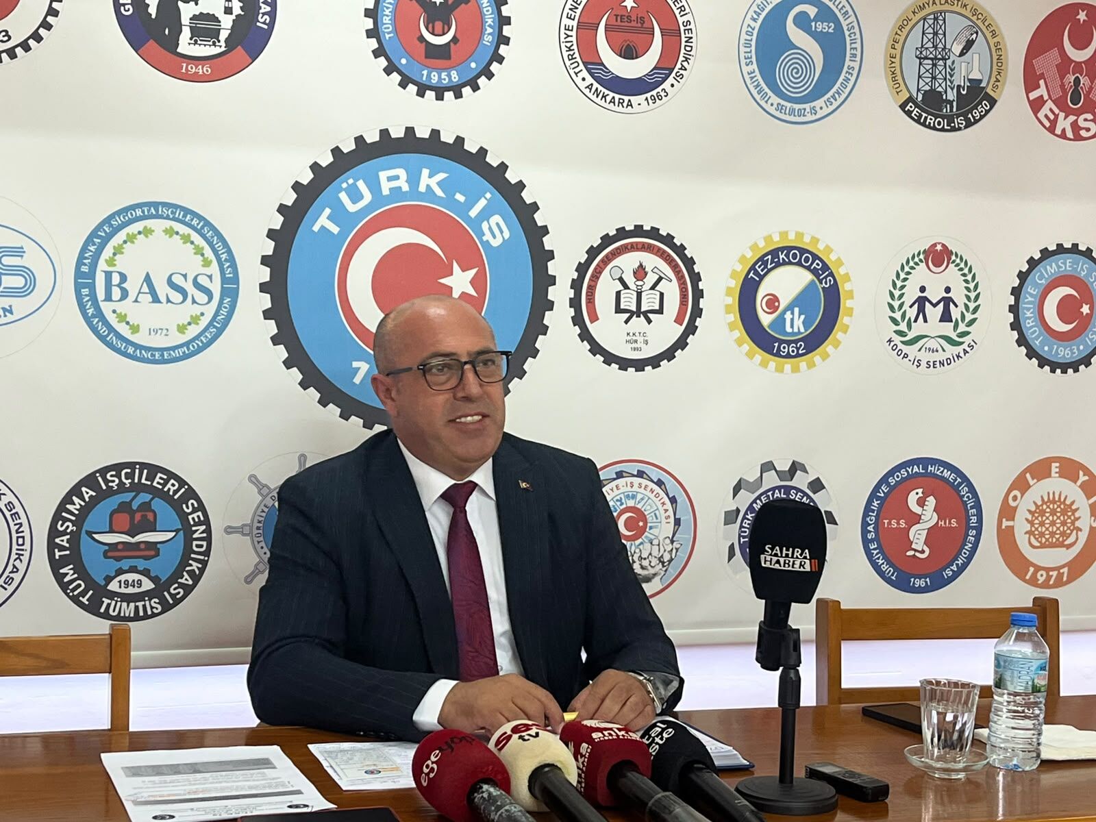 Başkan Çakmak Ege'de emek mücadelesini anlattı