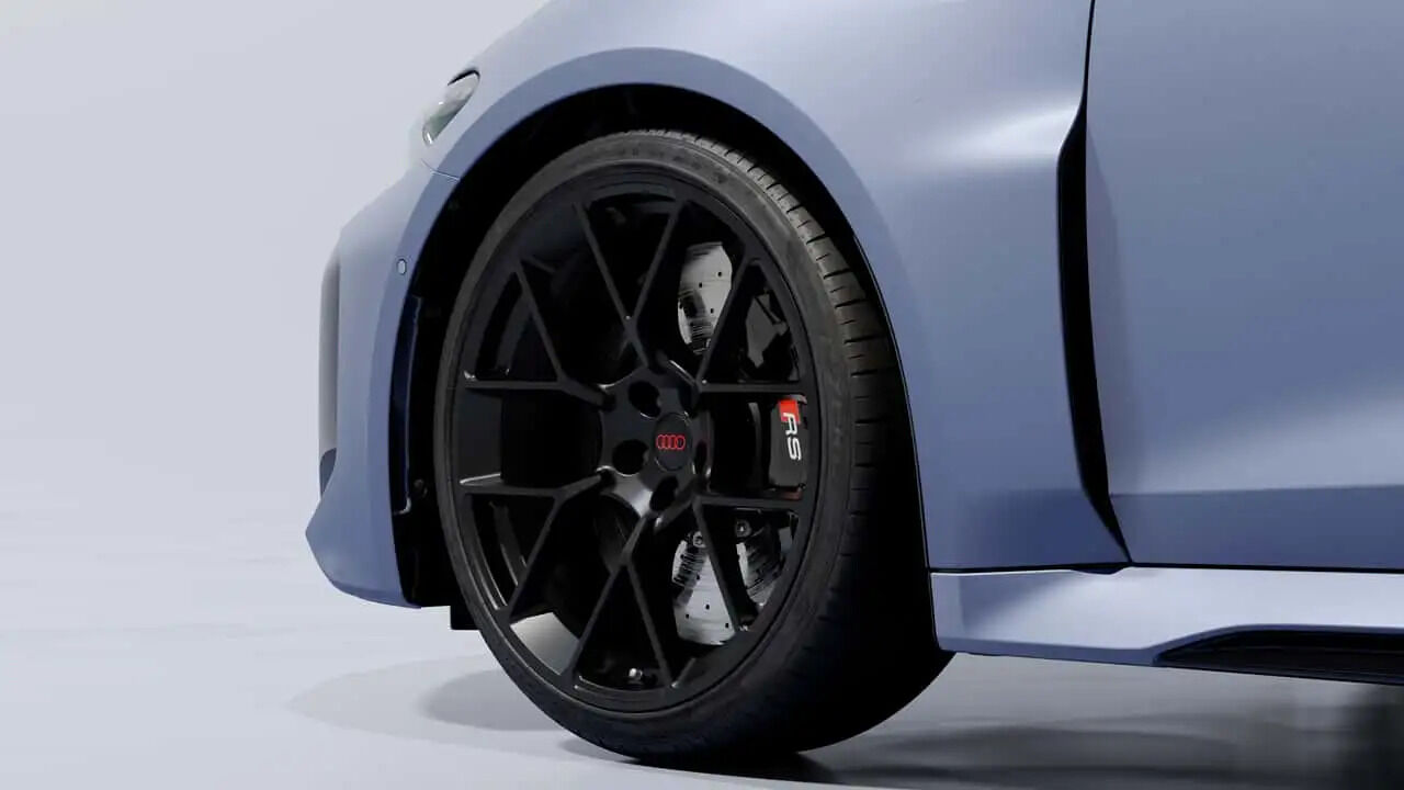 Audi Rs 5 Avant In R26 Formula 1 Car Special Livery Color (5)