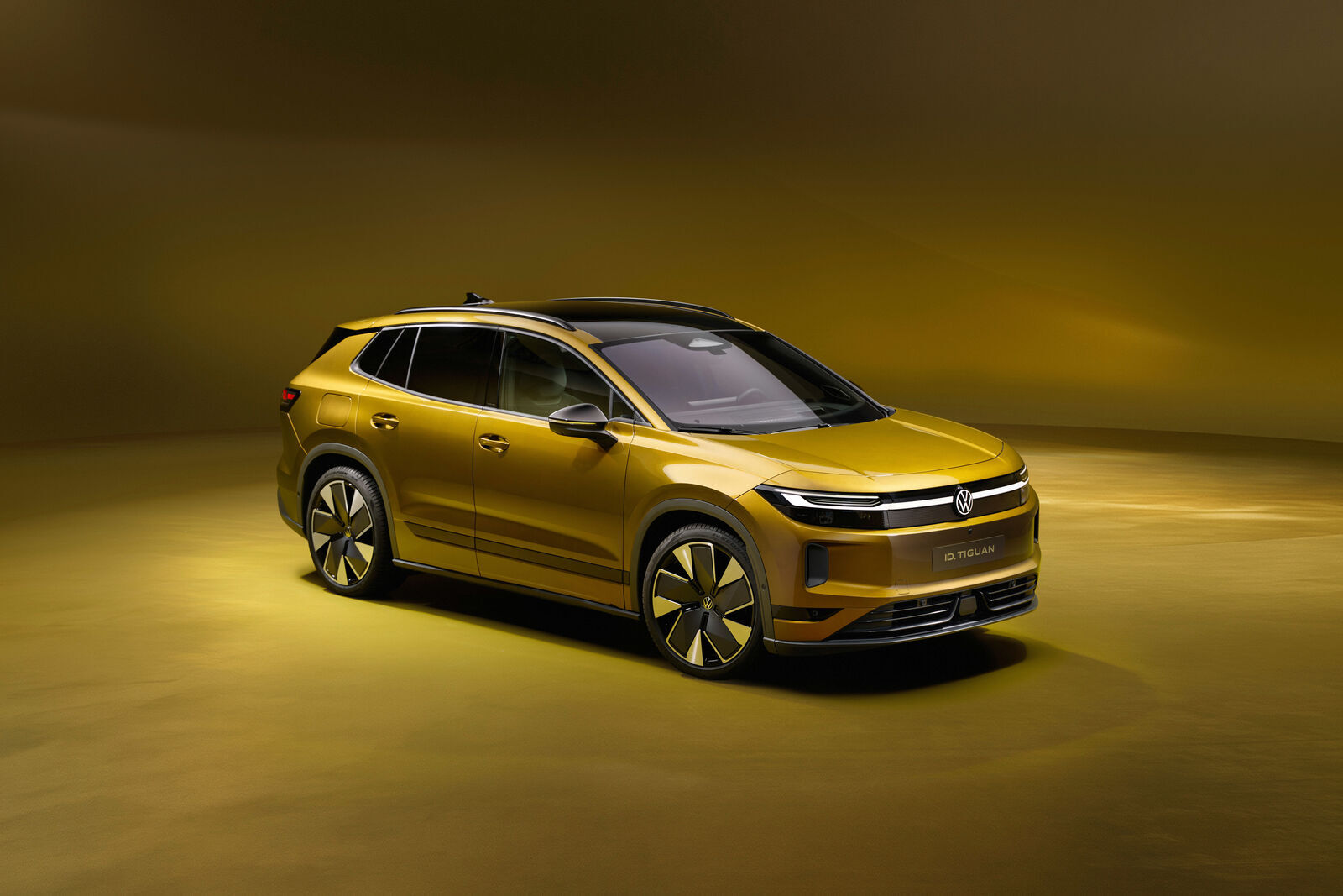 Id. Tiguan Elektrikli Yeni Altın Rengi