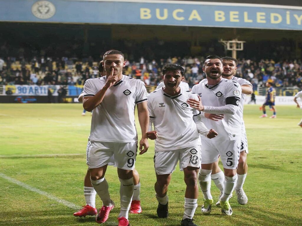 Altay'da hedef deplasman serisi! Rakip Uşakspor