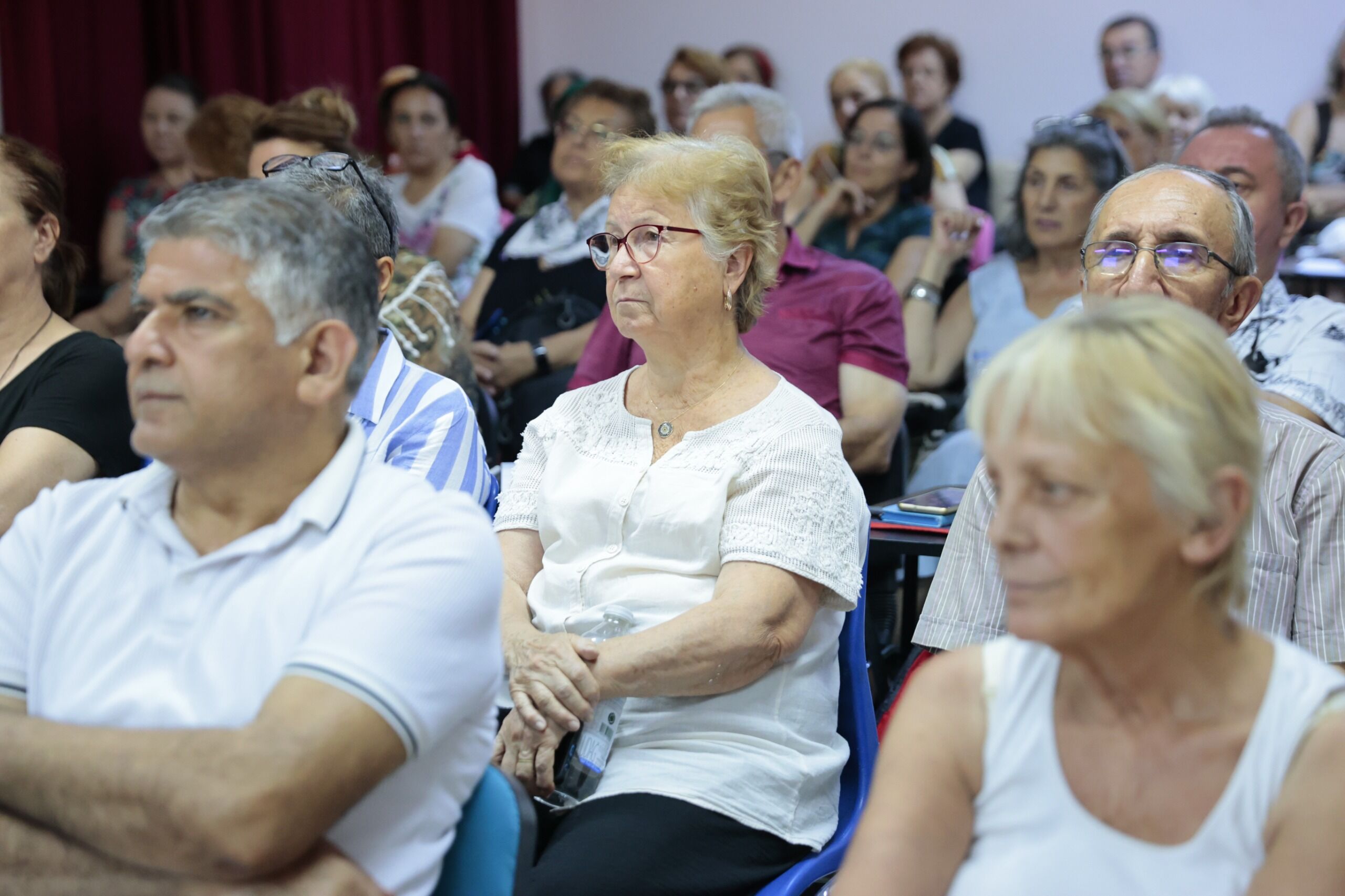 Konak’ta ailelere ücretsiz farkındalık seminerleri