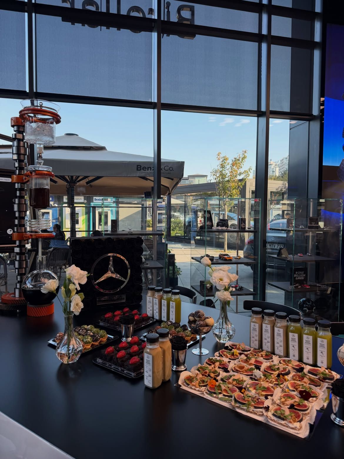 Lüks Otomobil Showroomunda G Serisi Eşliğinde Sabah Pilatesi (3)
