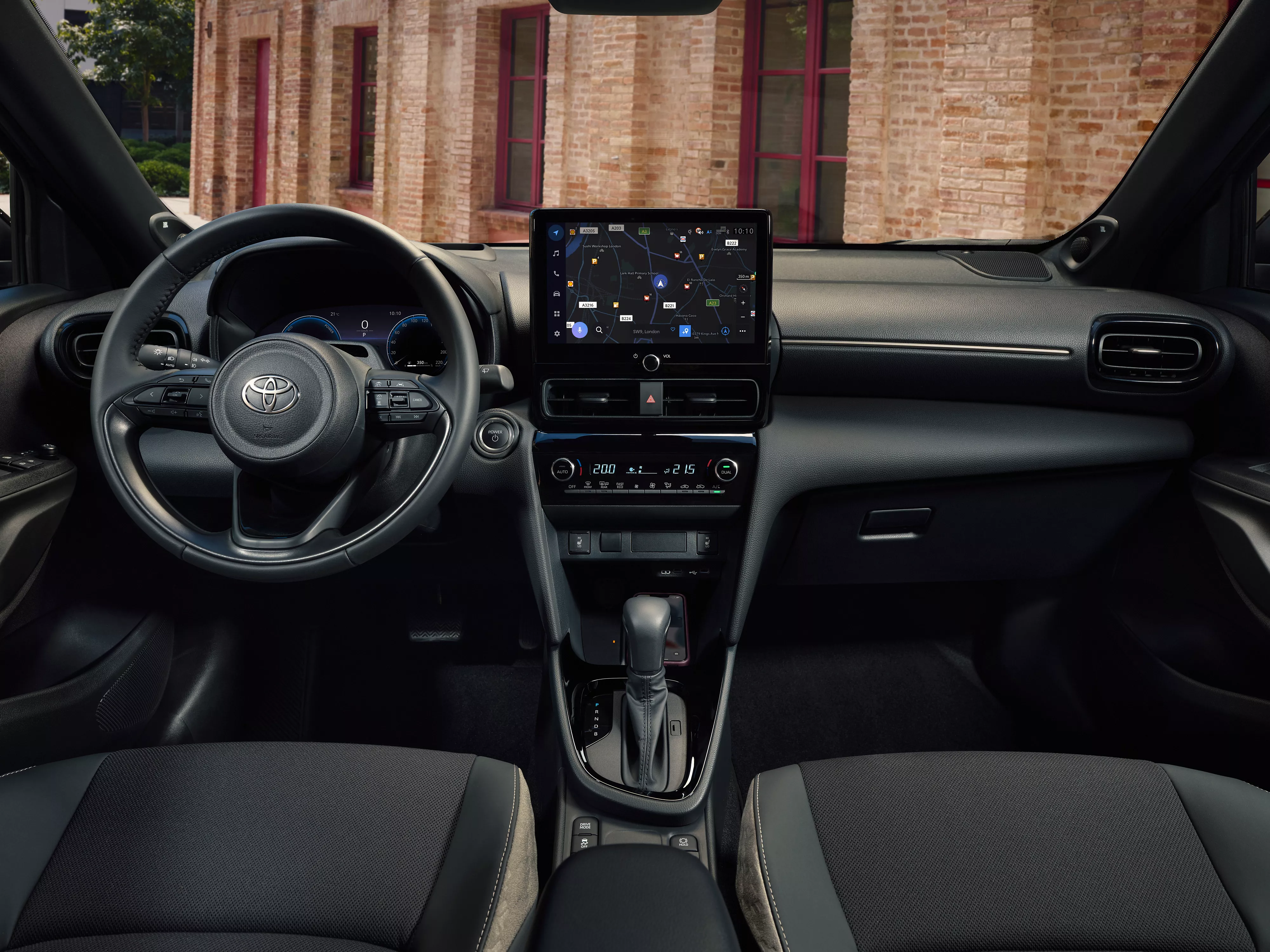 Makyajlı Kasa Toyota Yaris Cross Hibrit Iç Mekan