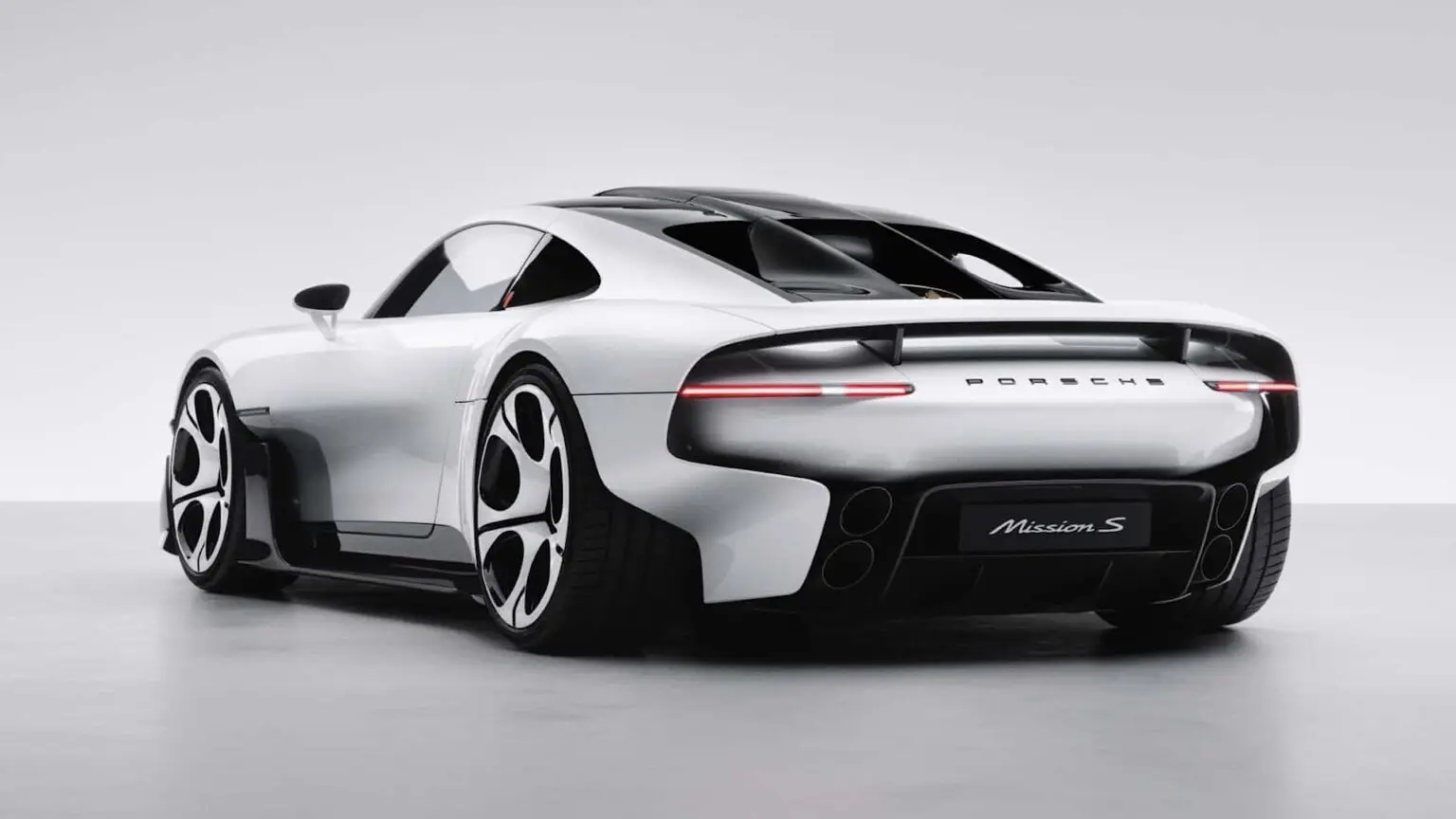 Porsche Mission S Arka Çapraz Görünüşü