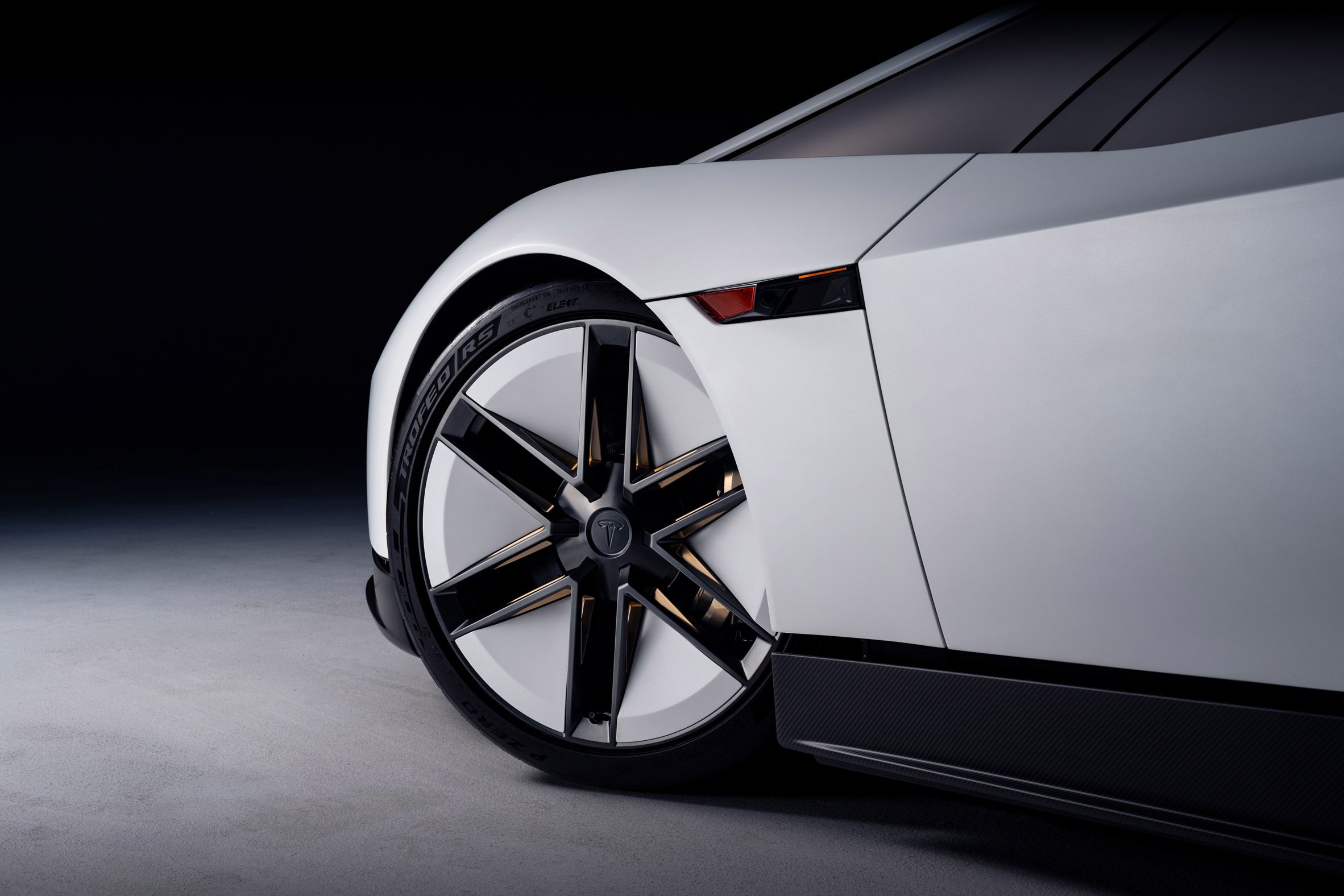 Yeni Tesla Roadster (1)